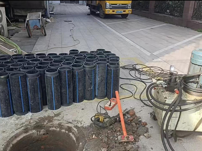 福田PE置换管厂家 DN315置换管 非开挖管短管置换